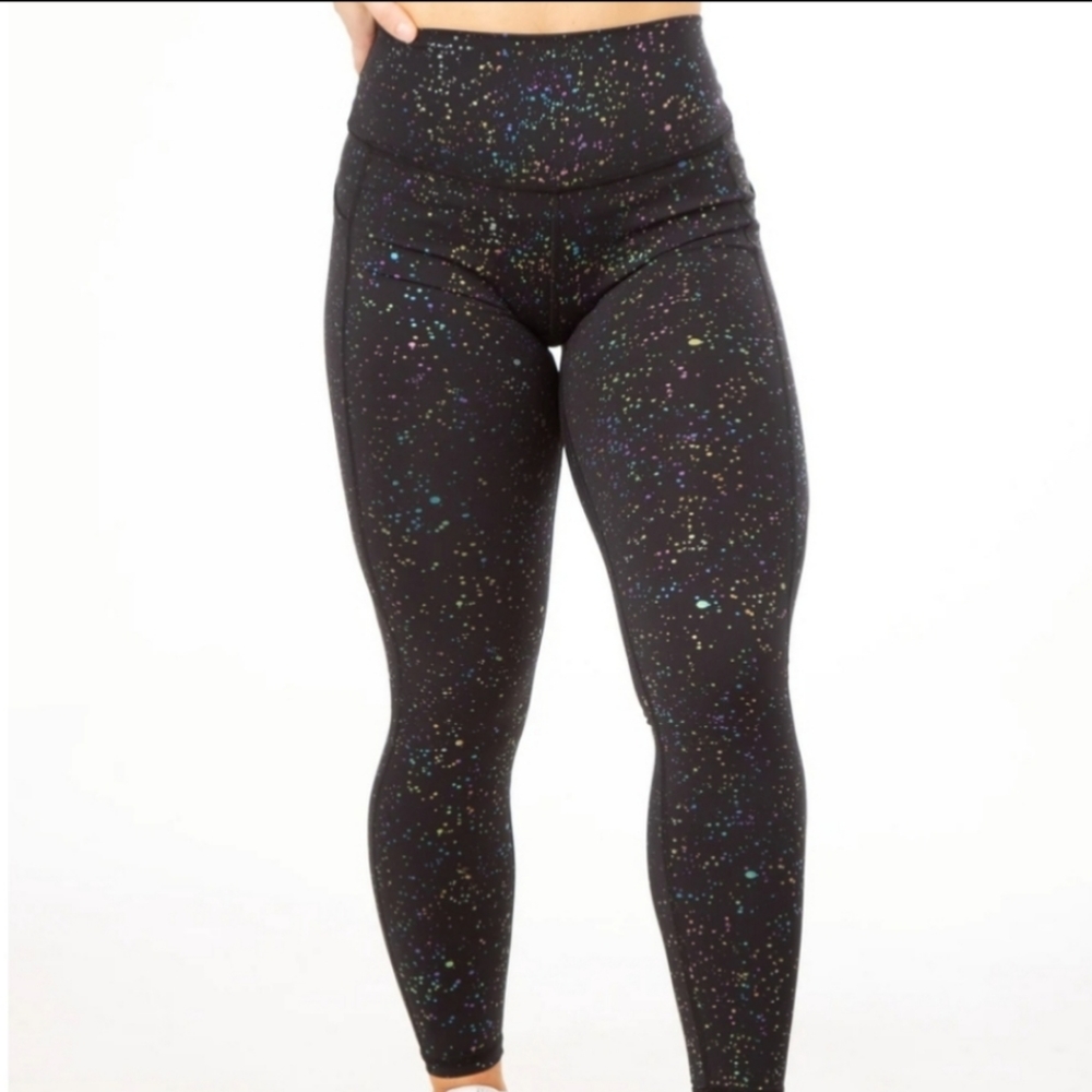 Curves N Combat Boots Rainbow Dot/Rainbow Splatter Crop Leggings Large